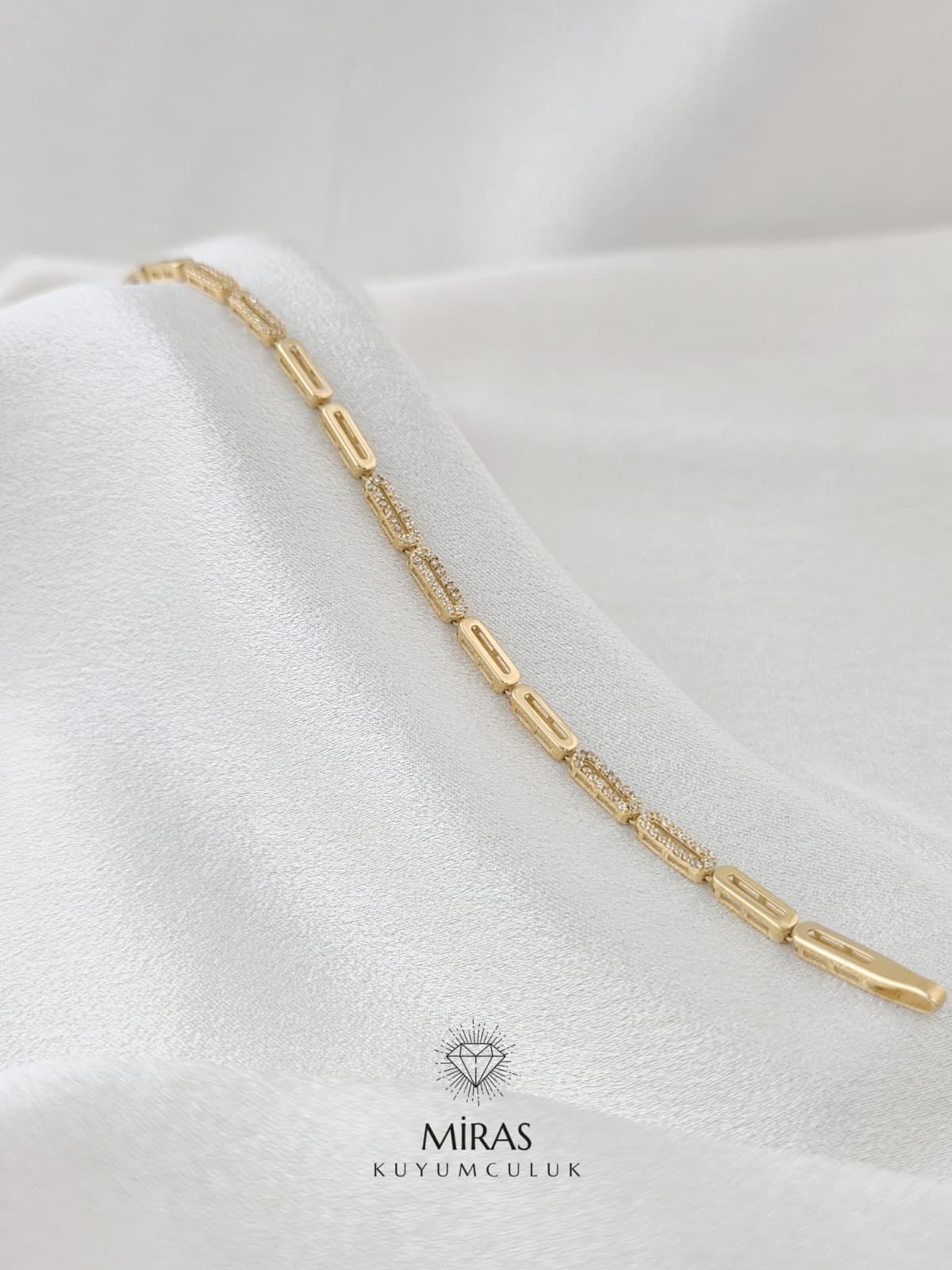 14 Ayar Altın - Yeşil Altın Taşlı Bileklik K14BLK363