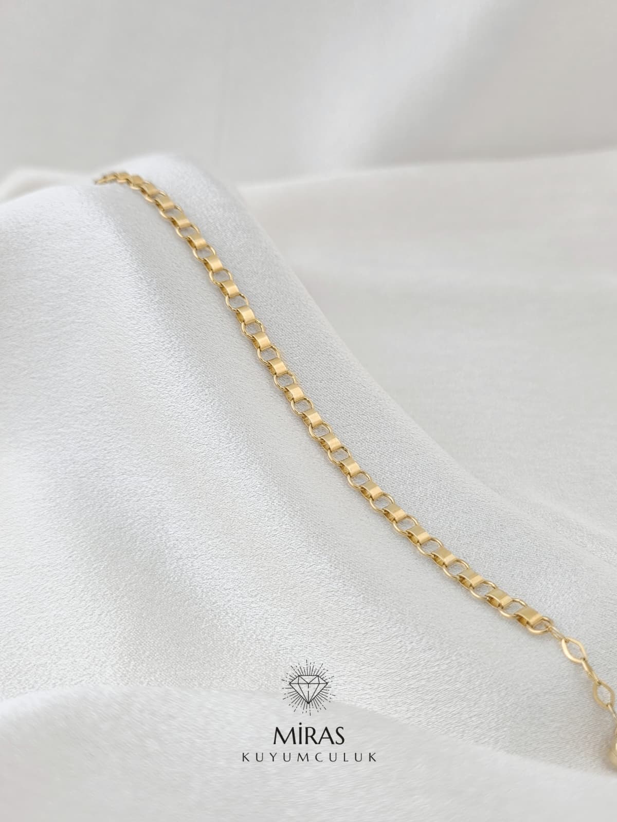 14 Ayar Altın - Yeşil Altın Bileklik K14BLK356