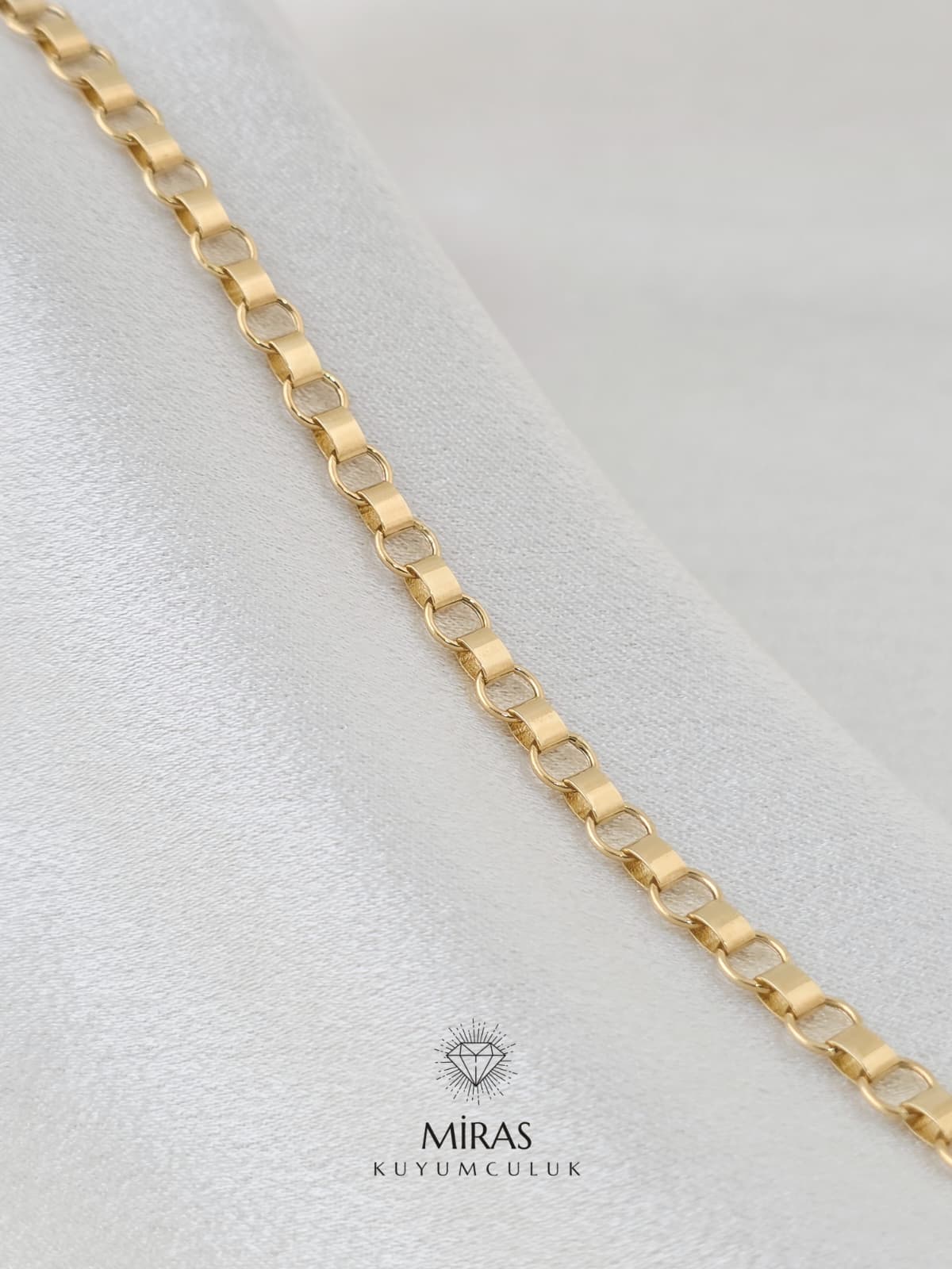 14 Ayar Altın - Yeşil Altın Bileklik K14BLK356