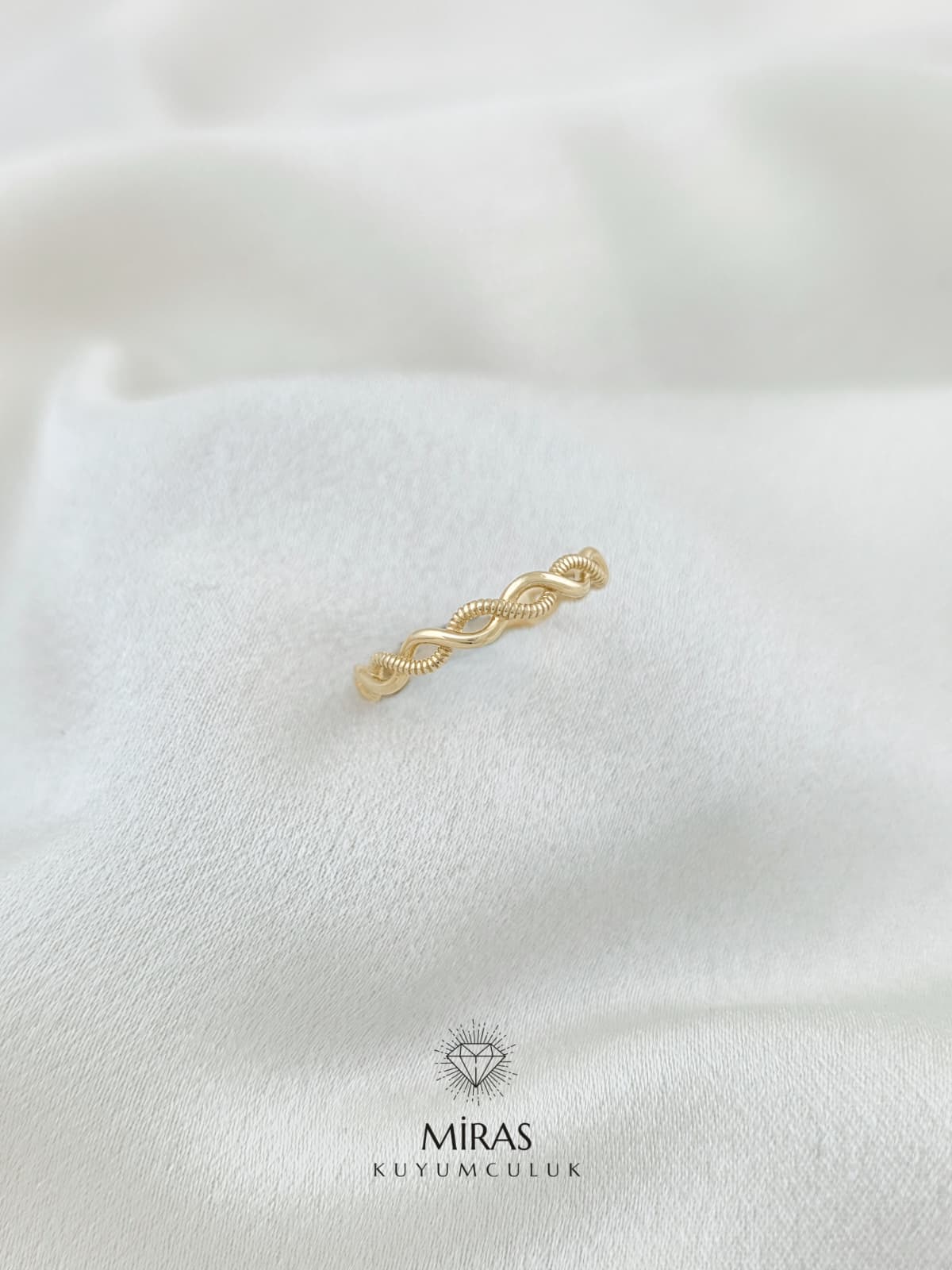 14 Ayar Altın - Yeşil Altın Burgu Detaylı Spor Yüzük K14YZK429