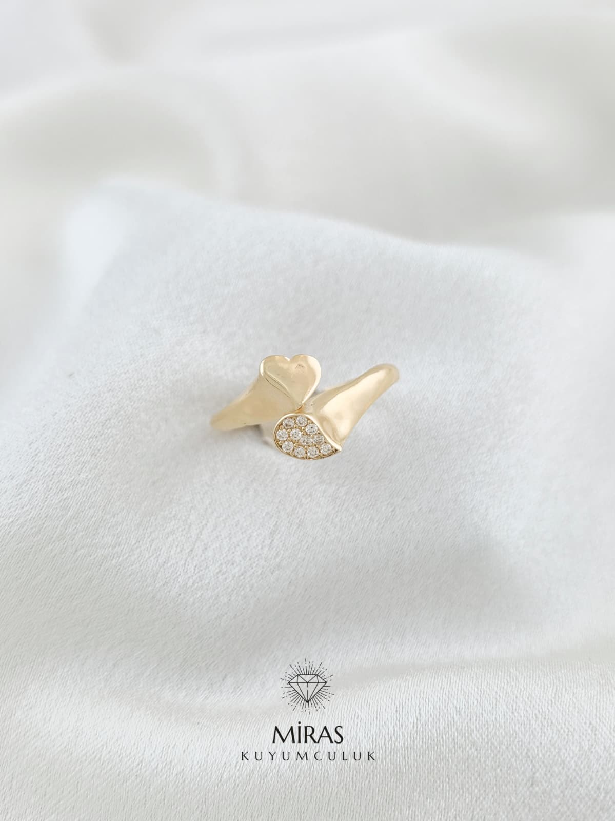 14 Ayar Altın - Taşlı Kalpli Spor Yüzük 14YZK976
