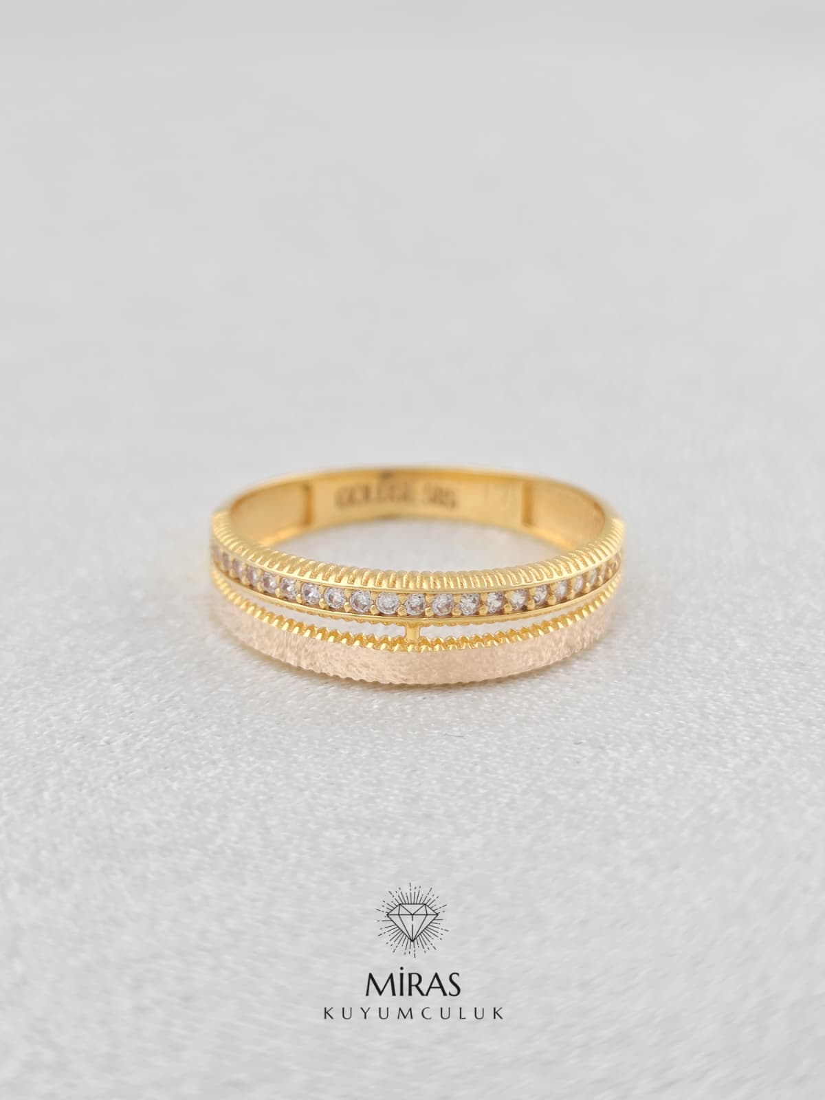 14 Ayar Altın - Taşlı Ajda Yüzük 14YZK984
