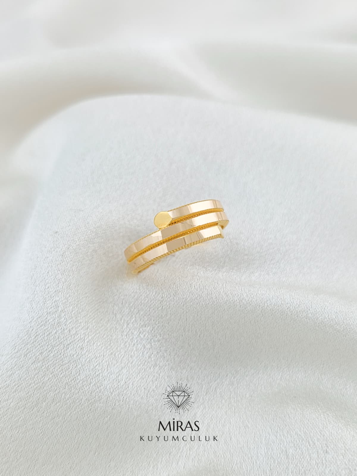 14 Ayar Altın - İtalyan Ajda Yüzük K14YZK418