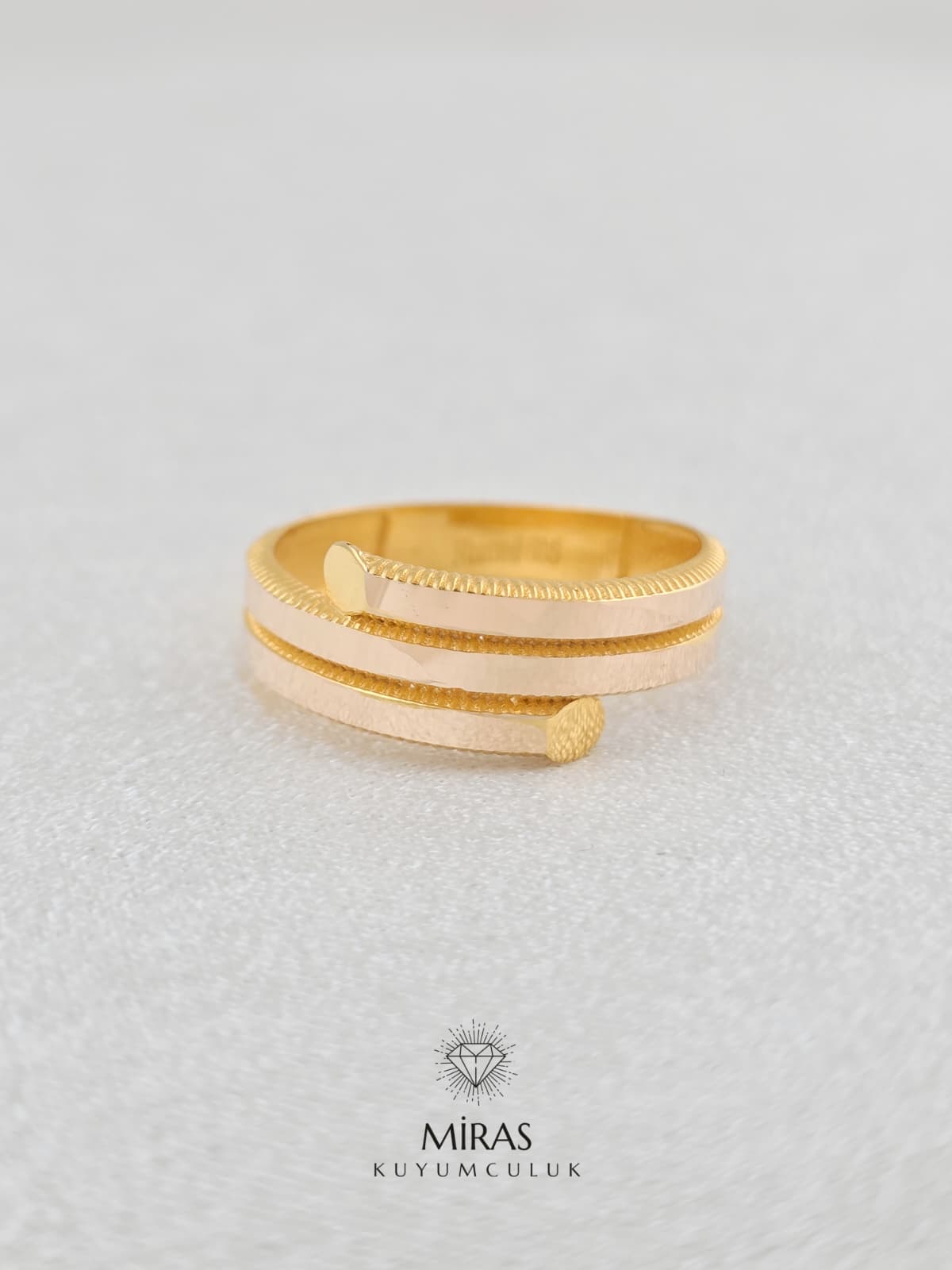 14 Ayar Altın - İtalyan Ajda Yüzük K14YZK418