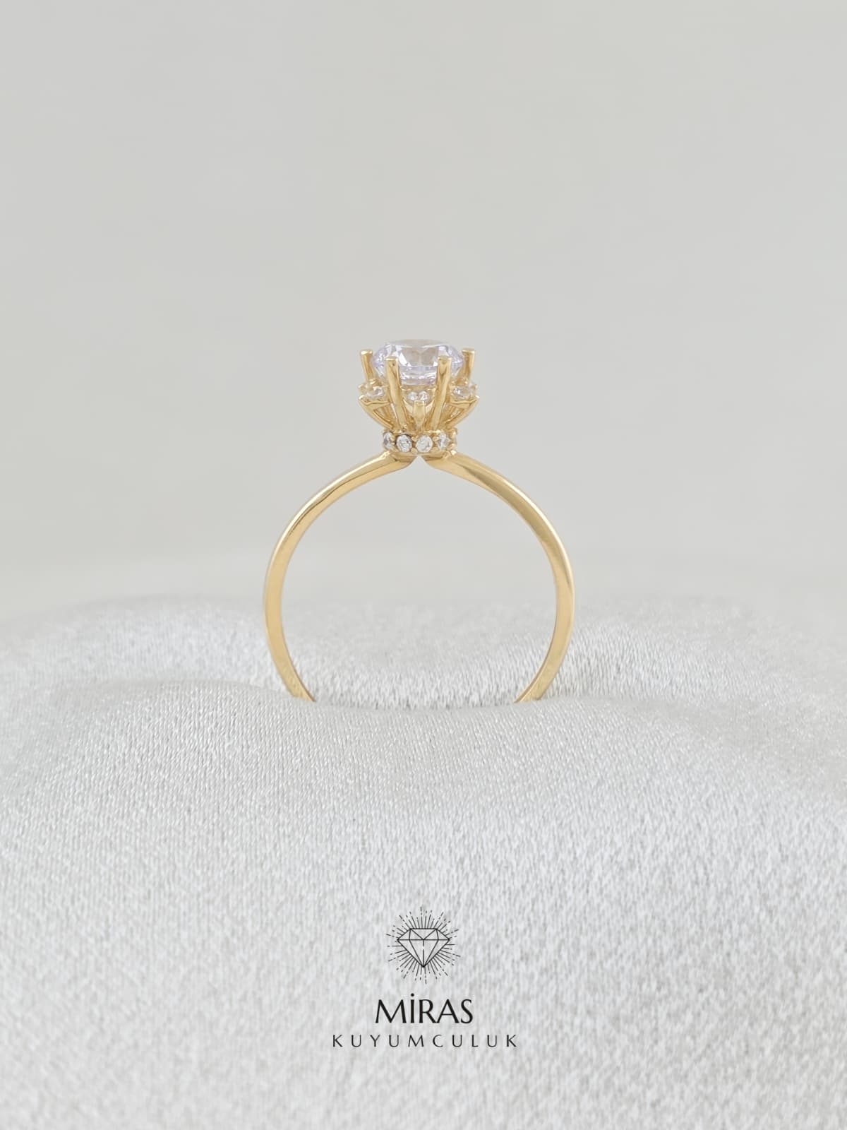 14 Ayar Altın - Lotus Tektaş Yüzük 14YZK859