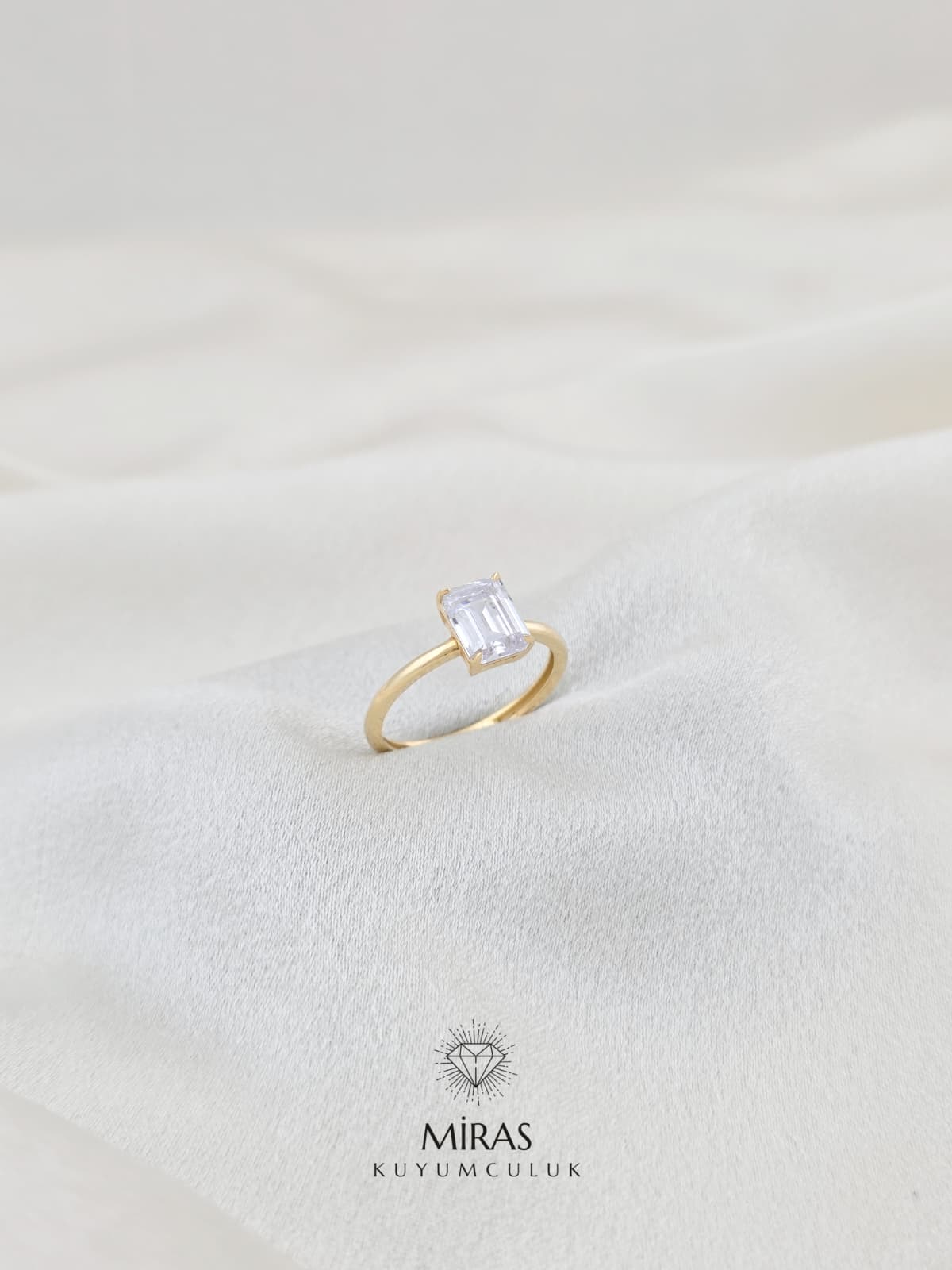 14 Ayar Altın - Halka Baget Tektaş Yüzük K14YZK197