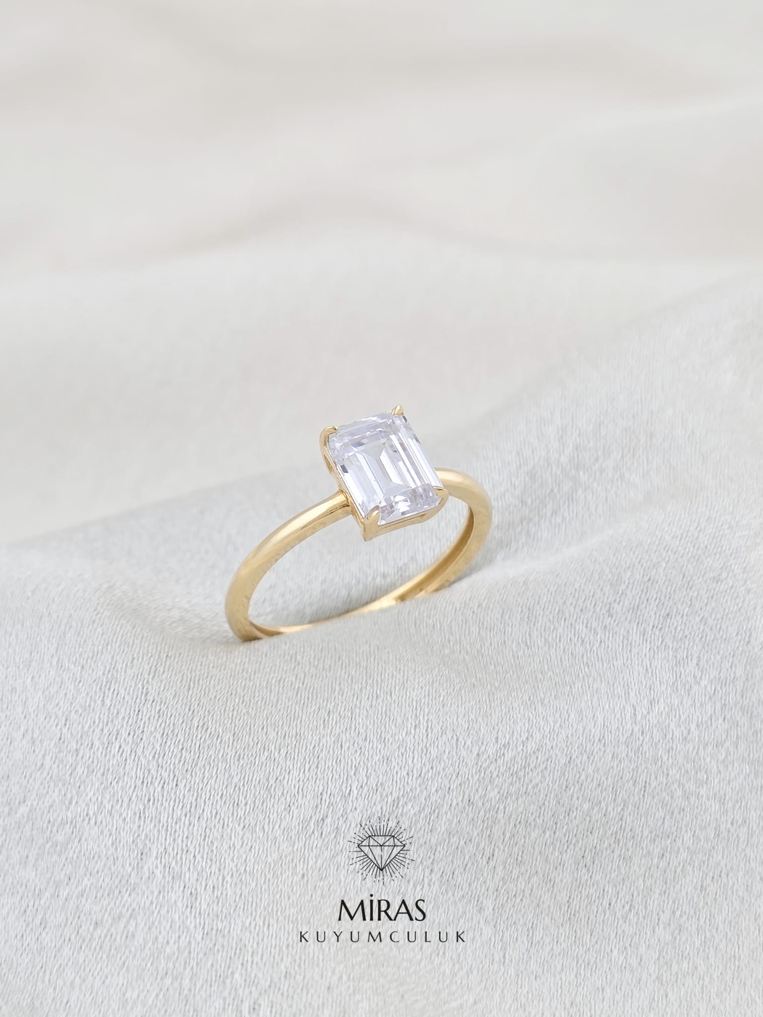 14 Ayar Altın - Halka Baget Tektaş Yüzük K14YZK197