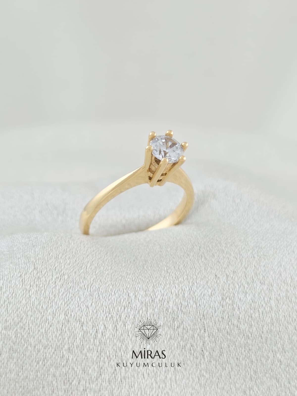 14 Ayar Altın - Tektaş Yüzük 14YZK754