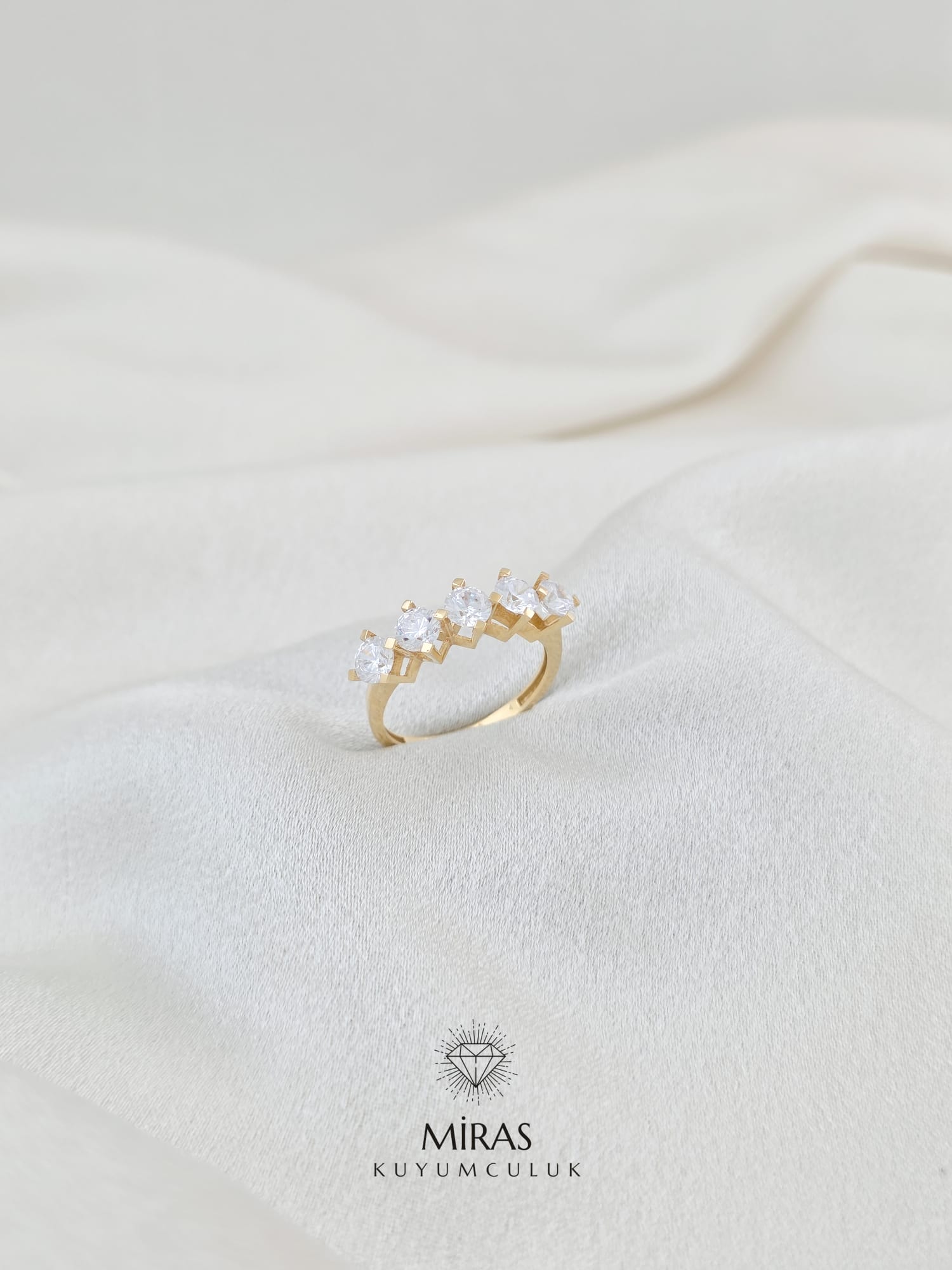 14 Ayar Altın - Klasik Beştaş Yüzük 14YZK749