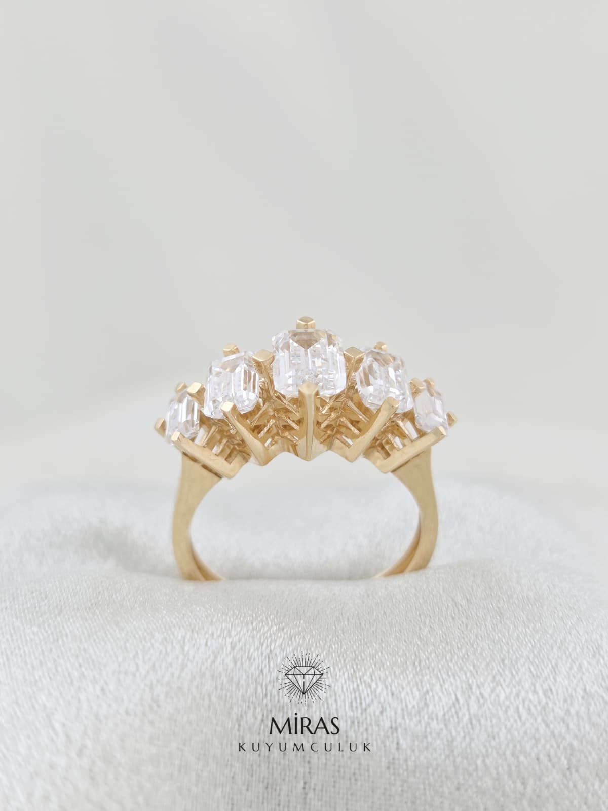 14 Ayar Altın - Baget Beştaş Yüzük K14YZK100