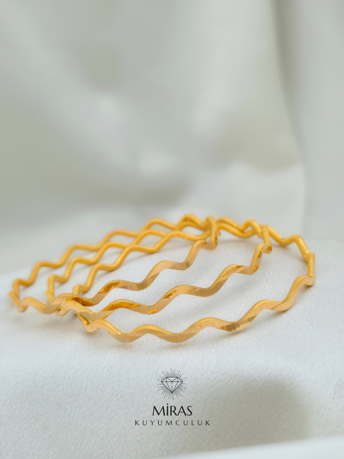 22 Ayar Altın - 10 Gr Zigzag Ajda Bilezik 